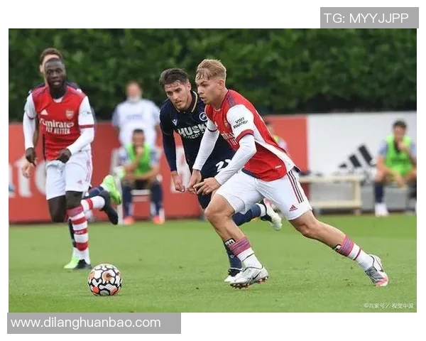 西安羽毛球队边路渗透战术分析与欧冠足球的启示探讨 西安羽毛球队边路渗透战术分析与欧冠足球的启示探讨